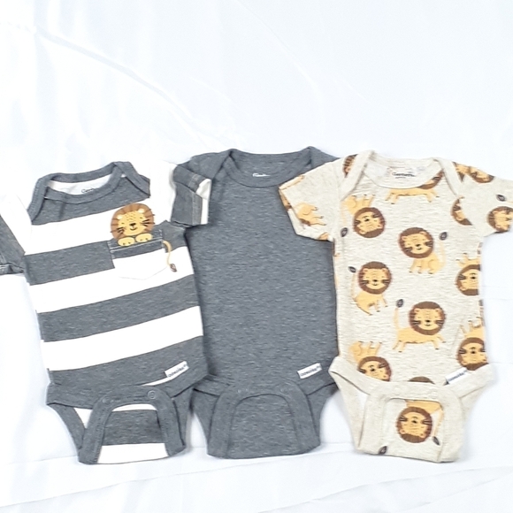 NWOT Gerber Preemie Onesies - Picture 1 of 4